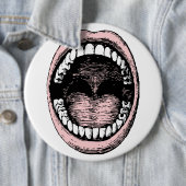 Open mond met tanden en tong ronde button 6,0 cm (In situ)
