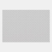 Opengewerkte bladeren op een lichtgrijze achtergro inpakpapier vel (Voorkant 3)