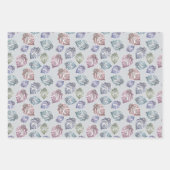 Opengewerkte bladeren op een lichtgrijze achtergro inpakpapier vel (Voorkant)