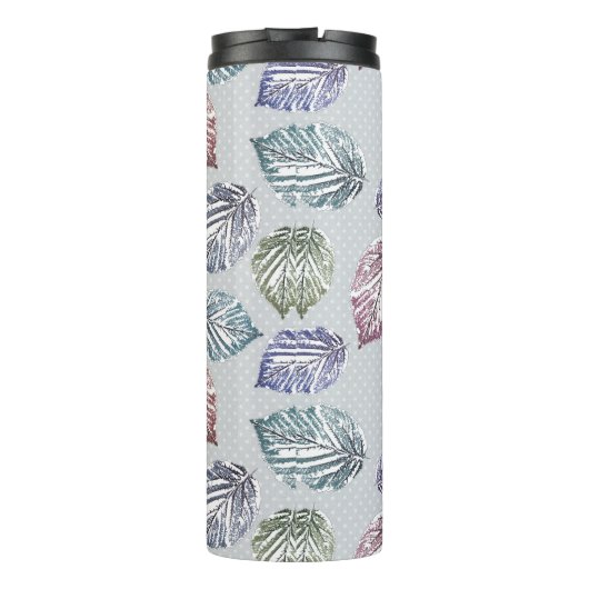 Opengewerkte bladeren op een lichtgrijze achtergro thermosbeker (Achterkant)