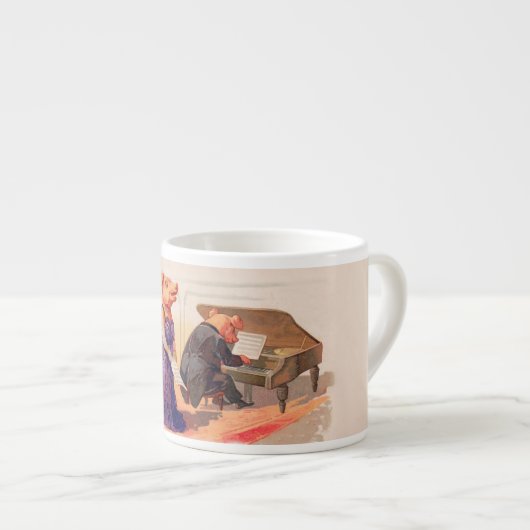 Opera and Expresso - Anthropomorphic Singing Pig Espresso Kop (Voorkant rechts)