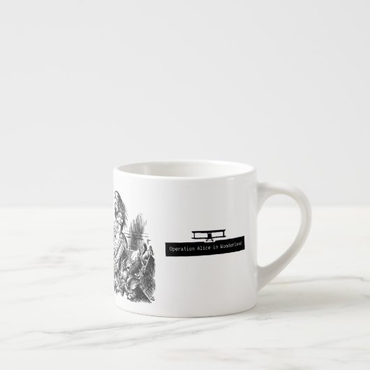 Operation Alice in Wonderland Alice im Wunderland Espresso Kop (Rechts)