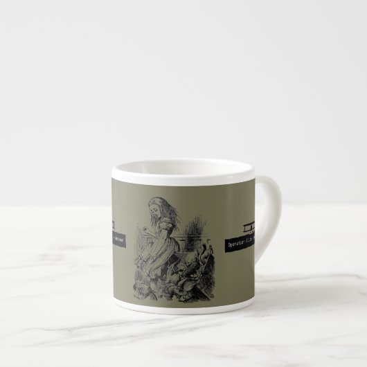 Operation Alice in Wonderland Alice im Wunderland Espresso Kop (Voorkant rechts)