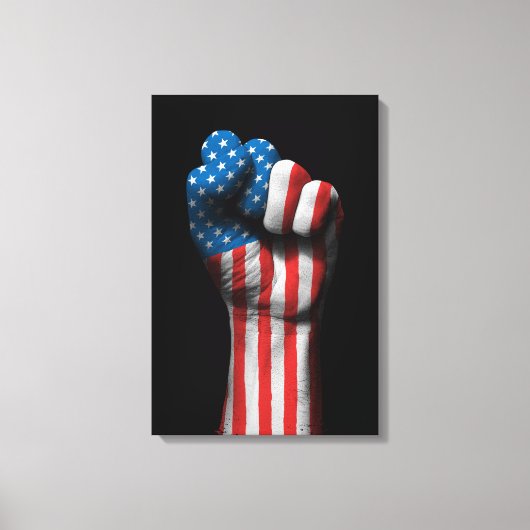 Opgeheven gebalde vuist met Amerikaanse vlag Canvas Afdruk (Voorkant)