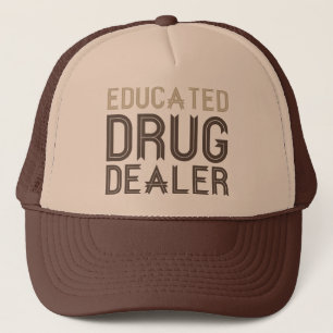Opgeleide drugsdealer (apotheker) trucker pet