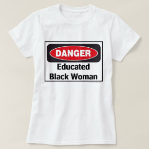 Opgeleide zwarte vrouw t-shirt