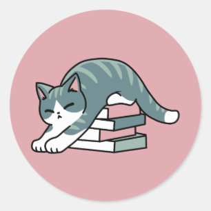 Opgerold met een boek en een kat - Gezellig Katten Ronde Sticker