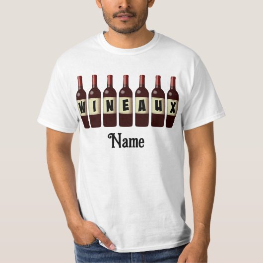 Opgerolde glazen glazen flessen Wineaux rode wijn  T-shirt (Voorkant)