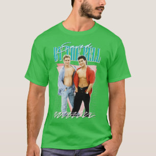 Opgeslagen door de Bell 90s gestileerde esthetisch T-shirt