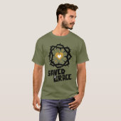 Opgeslagen door Grace T-shirt (Voorkant volledig)