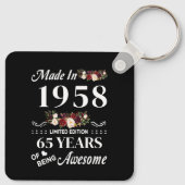 Opgesteld in 1958, beperkte uitgave, 65 jaar sleutelhanger (Achterkant)