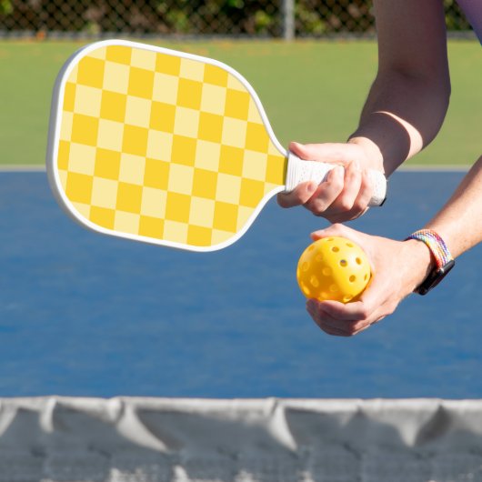 Opgewekt Geel Geruit Patroon Pickleball Paddle (Insitu)