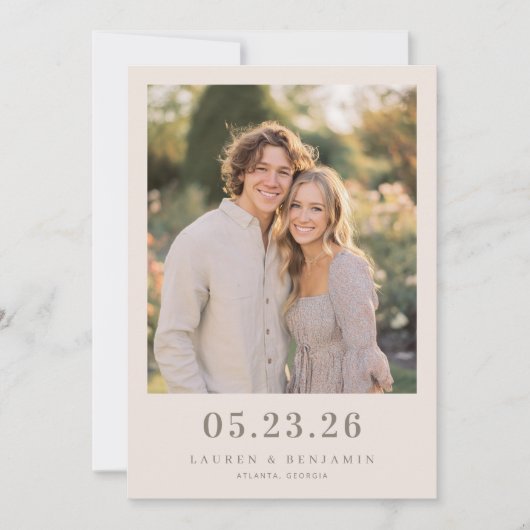 Opgewekte Beige Romantische Foto Save The Date (Voorkant)