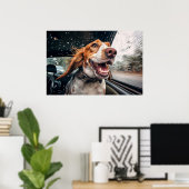 Opgewonden hond op regenachtige autorit art print (Thuiskantoor)