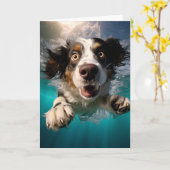 Opgewonden hond zwemmen onder water ontwerp kaart (Gele Bloem)
