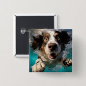 Opgewonden hond zwemmen onder water ontwerp vierkante button 5,1 cm (Voorkant /achterkant)