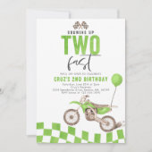 Opgroeien twee snelle groene crossmotor jongen ver kaart (Voorkant)