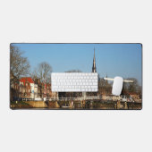 Ophaalbrug in Nederland. Bureaumat (Keyboard & Muis)