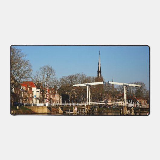 Ophaalbrug in Nederland. Bureaumat (Voorkant)