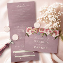 Ophelia Cottagecore Bloemige Trouwfoto