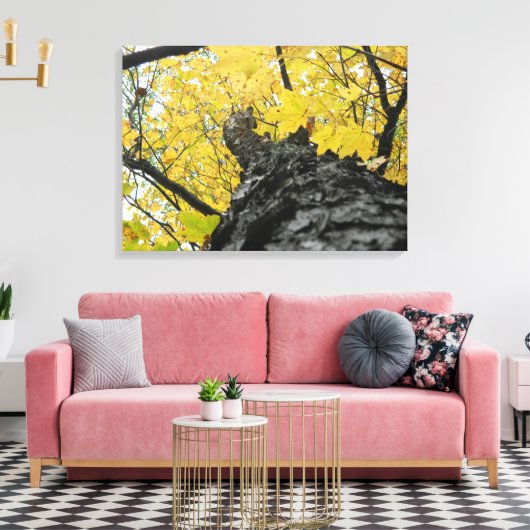 Opkijken naar gele herfstbladeren canvas afdruk (Insitu (Woonkamer))