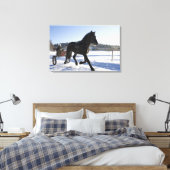 Opleiding van paarden in een wijnlandschap canvas afdruk (Insitu (Slaapkamer))