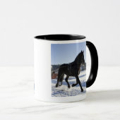 Opleiding van paarden in een wijnlandschap mok (Voorkant rechts)