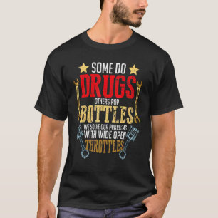 Oplossen van onze problemen dankzij de brede open  t-shirt