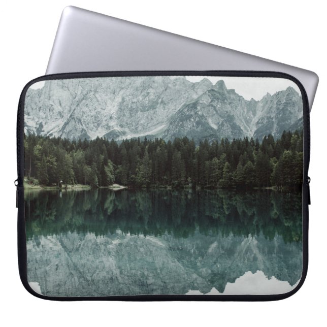 OPMERKINGEN OVER DE BOMEN OP DE MARKT LAPTOP SLEEVE (Voorkant)