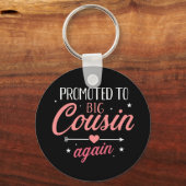 Opnieuw gepromoveerd naar grote neef sleutelhanger (Voorkant)