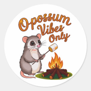 Opossum met marshmallow - Alleen Opossum Vibes Ronde Sticker