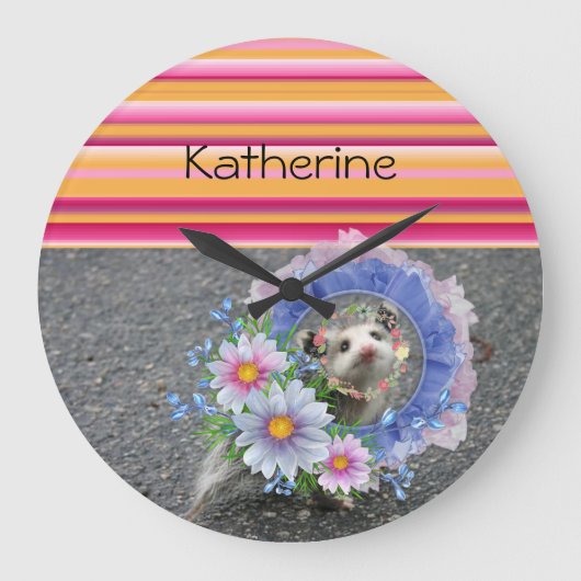 Opossum Stripe Clock Grote Klok (Voorkant)