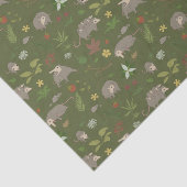 Opossums in een besveld in het groen tissuepapier (Detail)