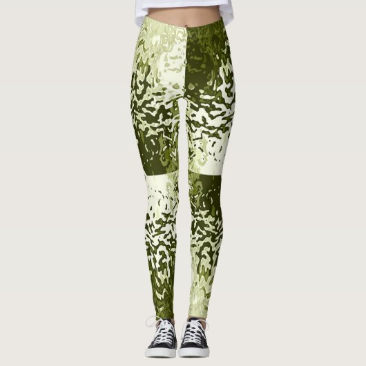 Opposites Attract Leaf Green Leggings (Voorkant)