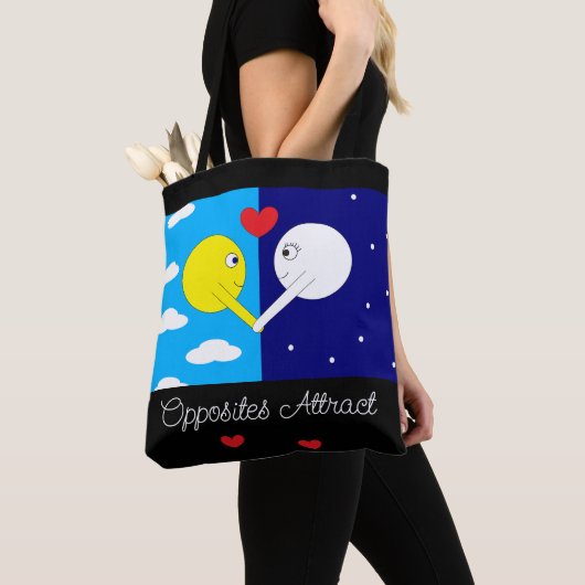 Opposites Attract: Sun & Moon in Love II Tote Bag (Dichtbij)