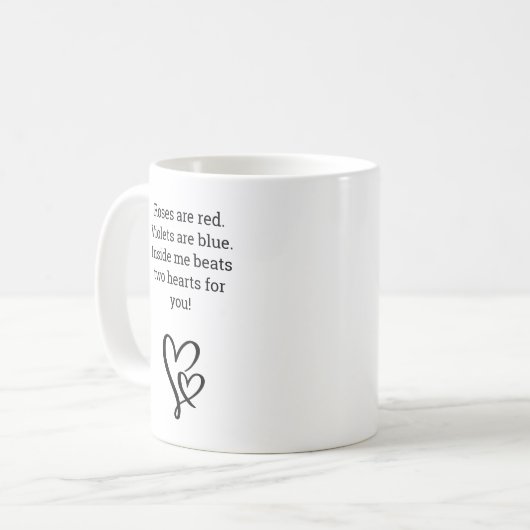 Oprechte zwangerschap onthult aan echtgenoot koffiemok (Voorkant links)