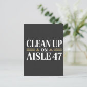 Opruimen van de Humor van Aisle 47 tegen Trump Briefkaart (Staand voorkant)