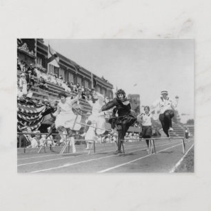 Opschonen op het derde gangpad: jaren twintig briefkaart