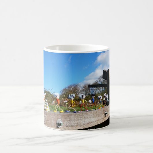 Optocht van Fubby's naar felicitatie. Koffiemok (Center)