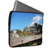 Optocht van Fubby's naar felicitatie. Laptop Sleeve (Voorkant Rechts)