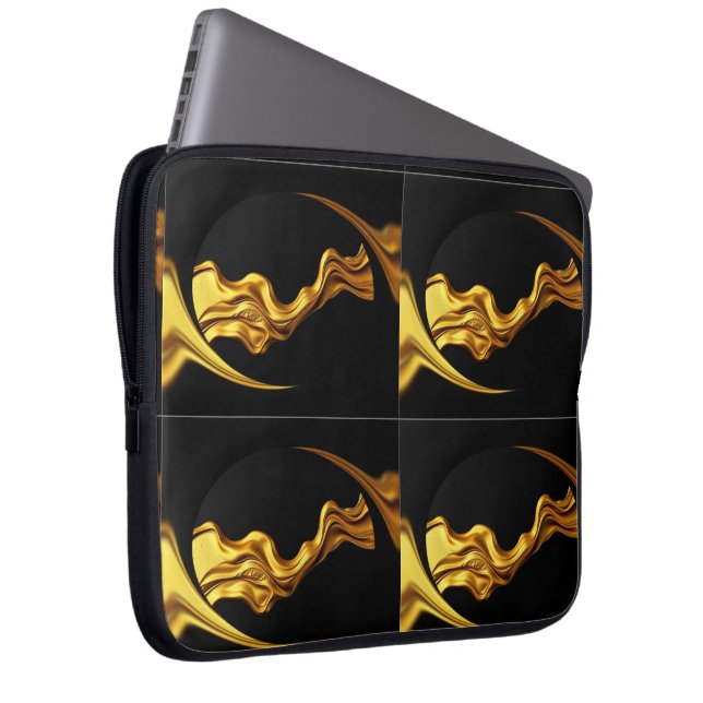 Opulent Swirl Liquid Gold Black Monochro Achempong Laptop Sleeve (Voorkant Rechts)