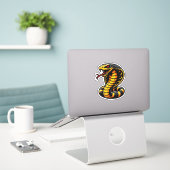 Opvallende Cobra Sticker- Vet geel & zwart ontwerp Sticker (Laptop op bureau)