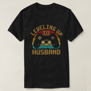 Opwaarts gaan naar echtgenoot Bruidegom Om te trou T-shirt