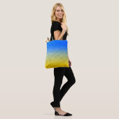 Oraal geel blauw geometrisch maaspatroon tote bag (Op model)
