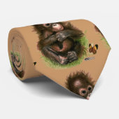 Orang-oetan Baby en Vlinder Stropdas (Opgerold)