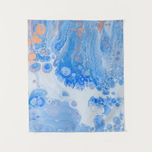 Orange and white jellyfish in water wandkleed