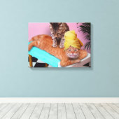 Orange cat enjoying a massage a cat canvas afdruk (Insitu (Houten vloer))