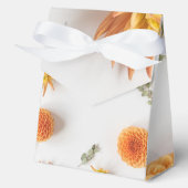 Orange Dahlia Wedding Favor Boxes Bedankdoosjes (Voorkant)