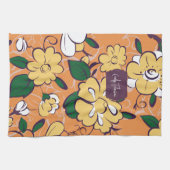 Orange Retro Botanical Yellow Flowers Custom Name Theedoek (Horizontaal)