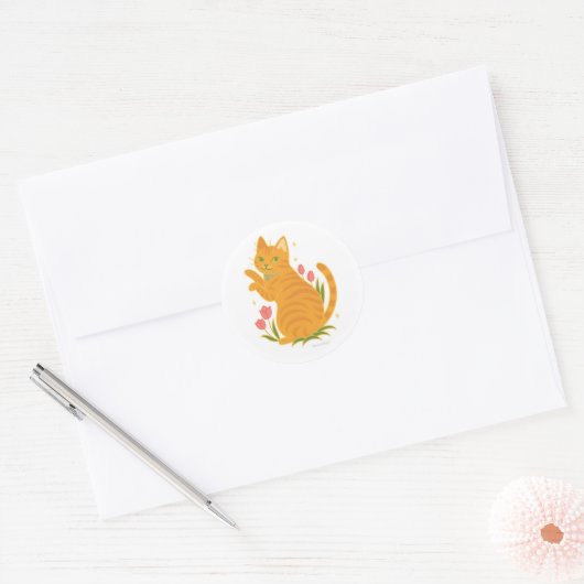 Orange Tabby with Tulips Ronde Sticker (Envelop)